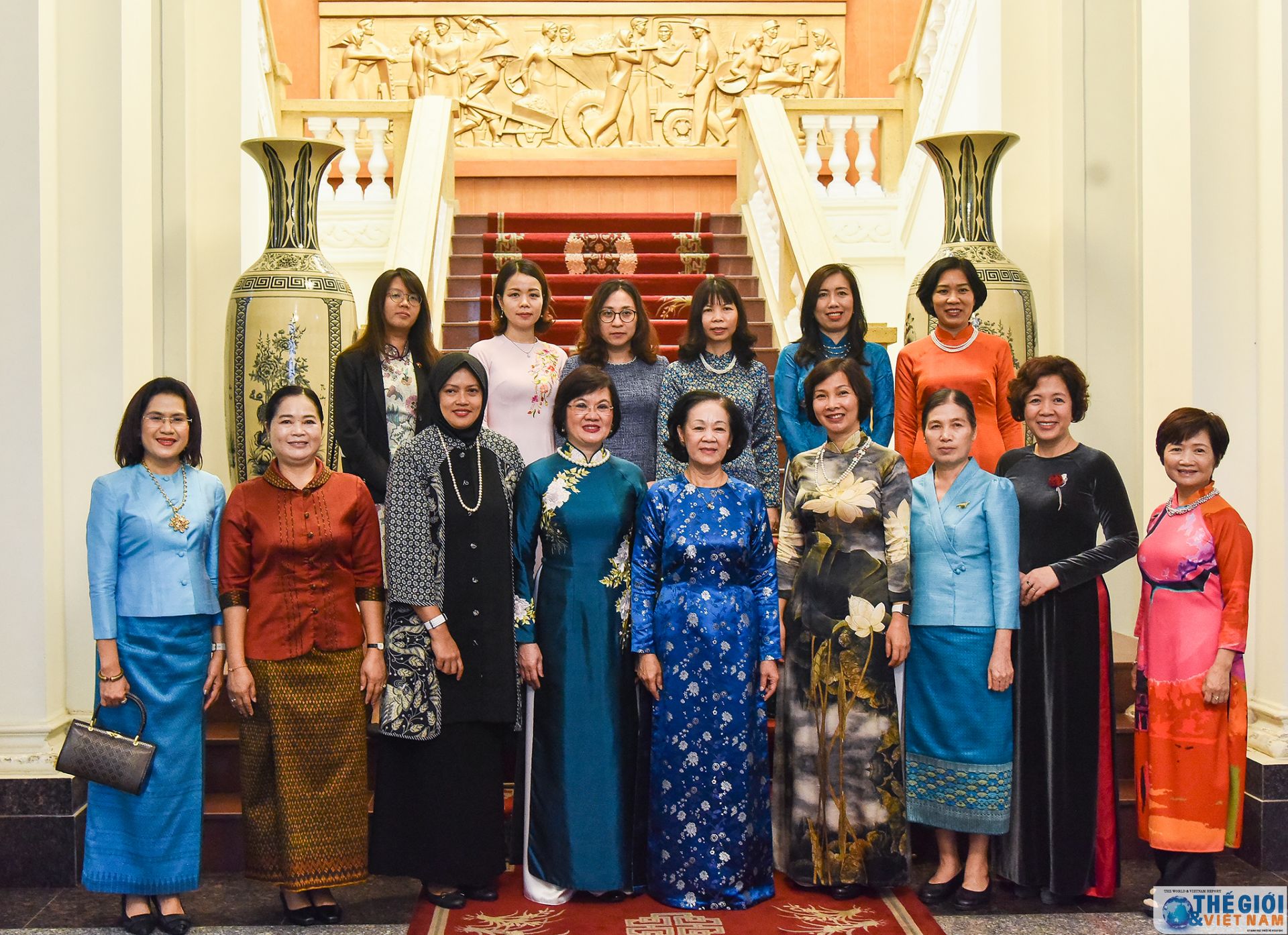 asean women delegation welcomed in ha noi