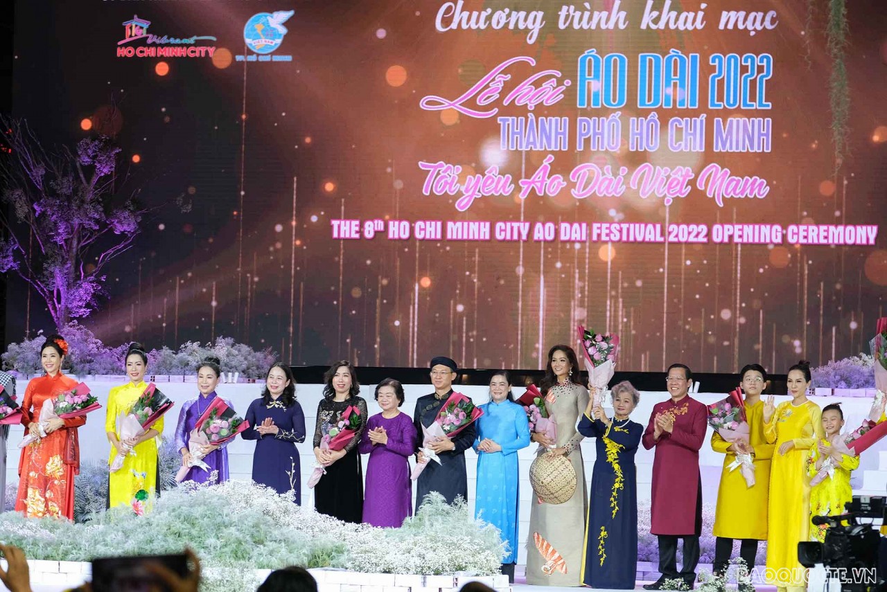 Chiêm ngưỡng gần 600 tà áo dài trong đêm khai mạc Lễ hội áo dài TP. Hồ Chí Minh 2022
