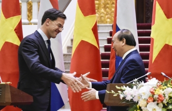 Dutch Prime Minister wraps up official visit to Vietnam
