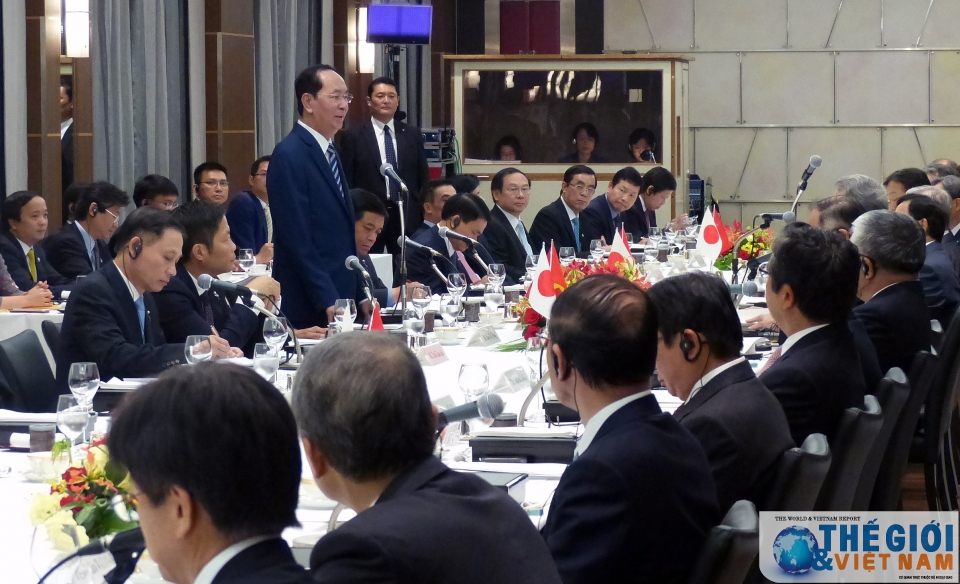vietnam rolls out carpet for japanese investment president