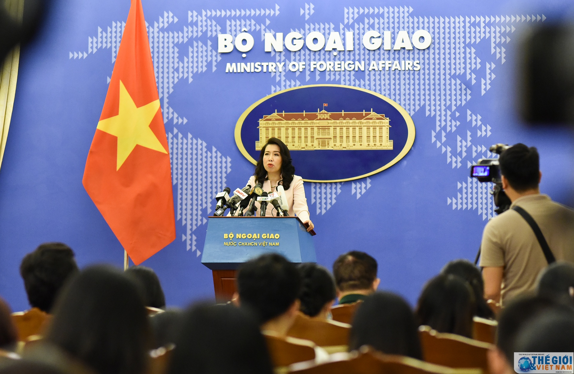 vietnam calls on countries to contribute to peace security in east sea