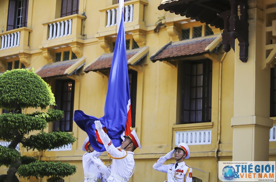 flag hoisting ceremony marks aseans 50th anniversary