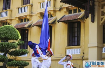 Flag hoisting ceremony marks ASEAN’s 50th anniversary