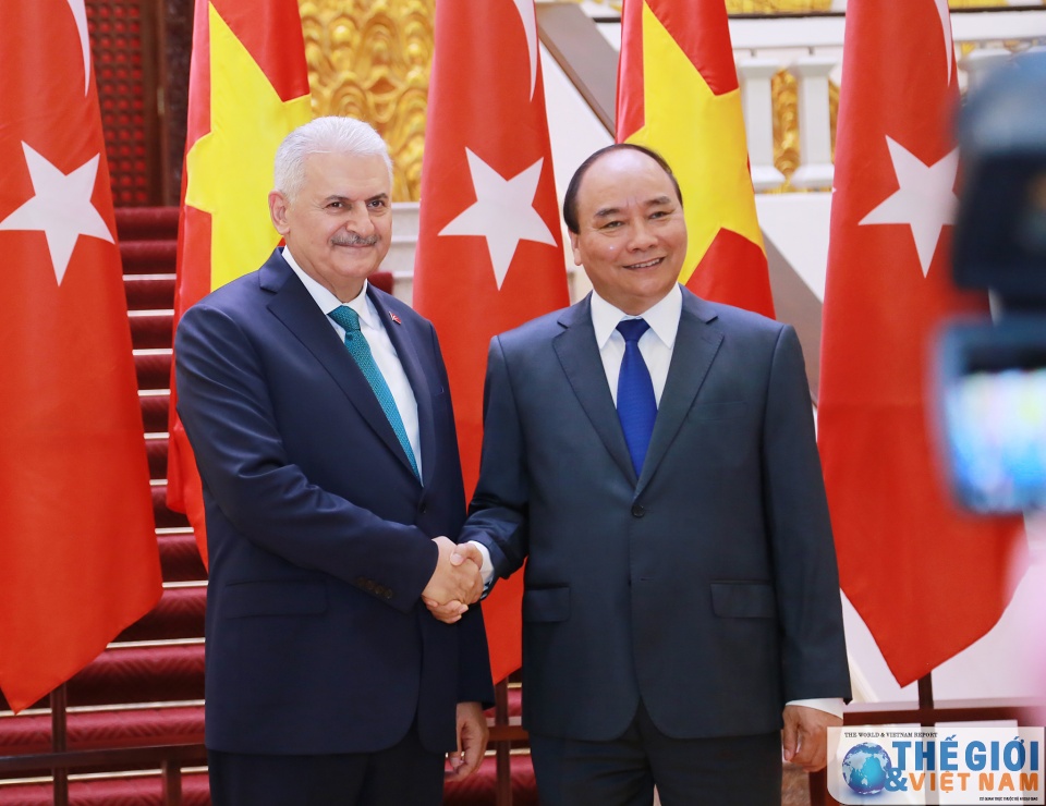turkish prime minister wraps up official visit to vietnam