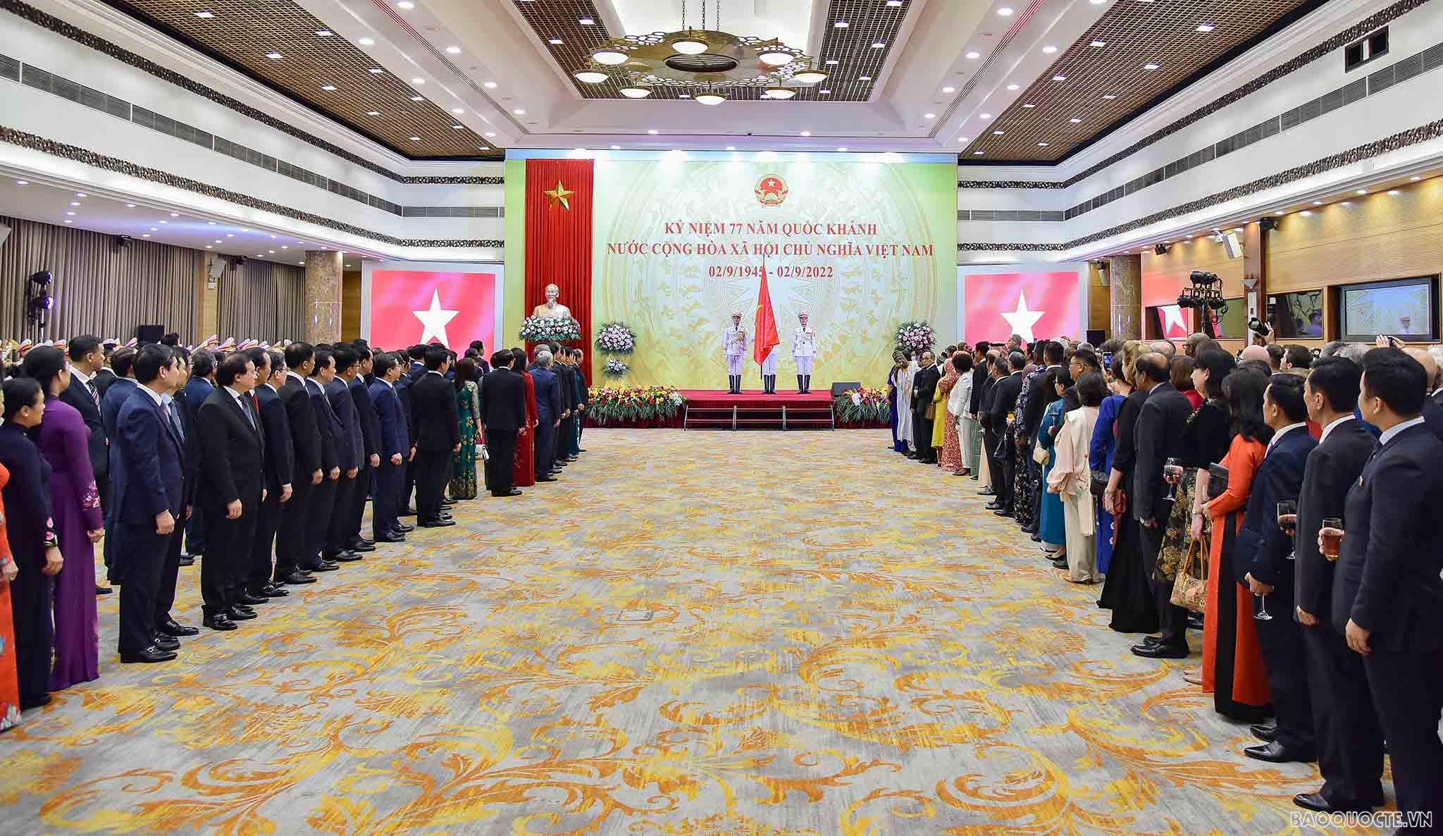 President hosts ceremony marking 77th National Day