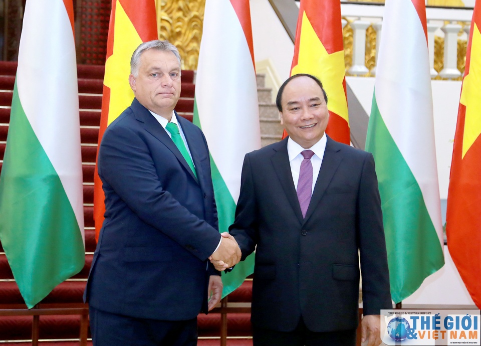 solidifying traditional friendship and multifaceted cooperation between vietnam and hungary