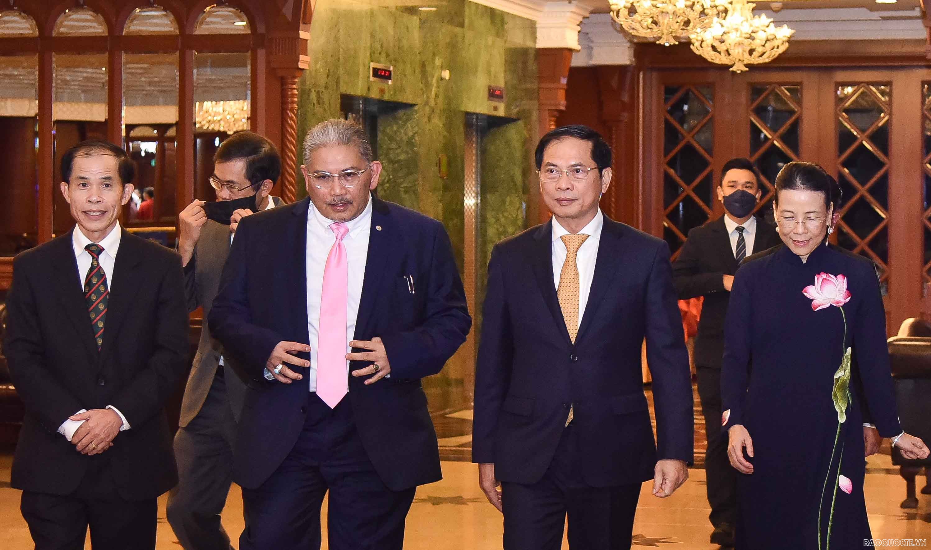 Foreign Minister Bui Thanh Son attended celebration of Vietnam National Day in Brunei