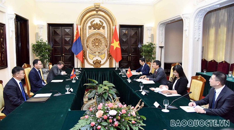 Vietnam-Mongolia hold 10th deputy foreign minister-level political consultation