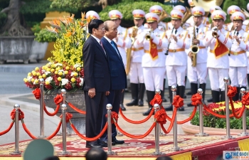 Vietnam, Laos promote friendly relations
