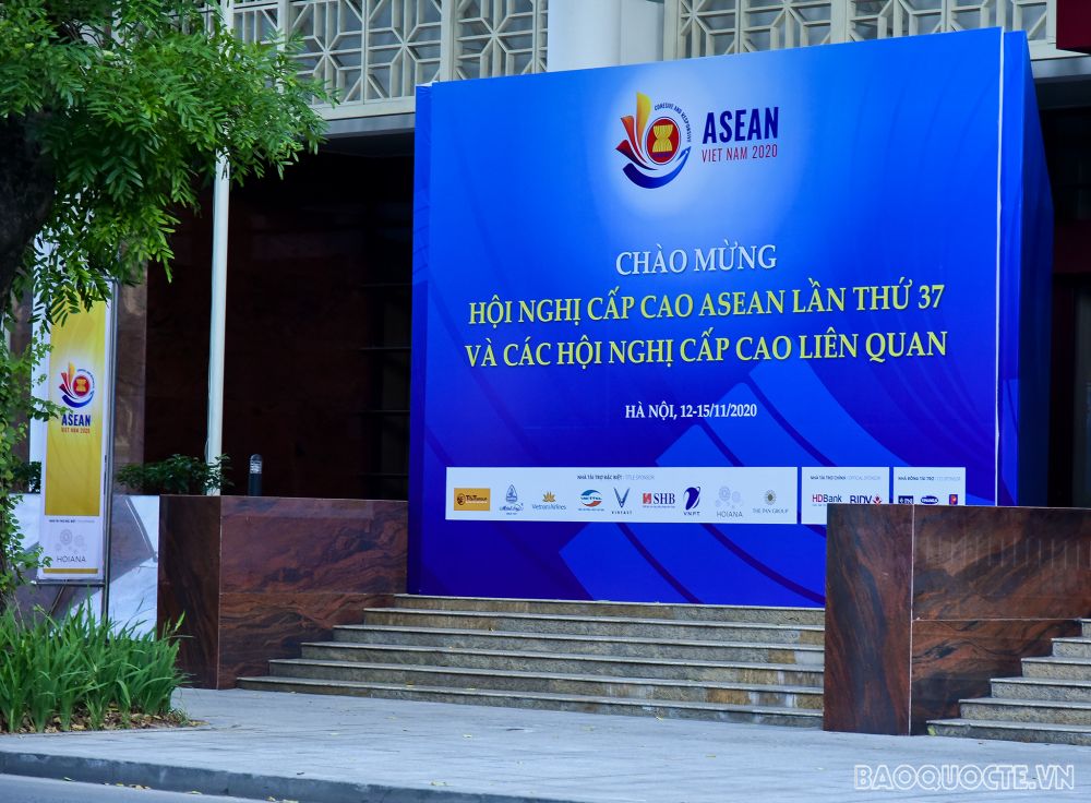 Viet Nam, ASEAN and the solidarity amid difficulties