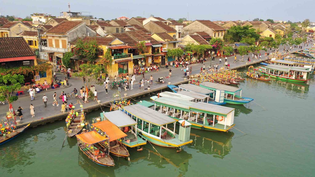 Ngoài khách nội địa trên cả nước, Hội An sẽ đón khách quốc tế từ các thị trường trọng điểm theo chương trình trọn gói của doanh nghiệp lữ hành được Trung ương và tỉnh Quảng Nam cho phép.