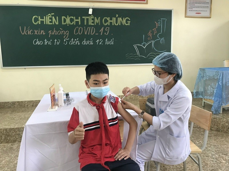 Sử dụng vaccine Pfizer để tiêm chủng mũi 1 cho trẻ em từ 6 đến dưới 12 tuổi chưa được tiêm chủng vaccine phòng Covid-19. (Ảnh minh họa: SK&ĐS)