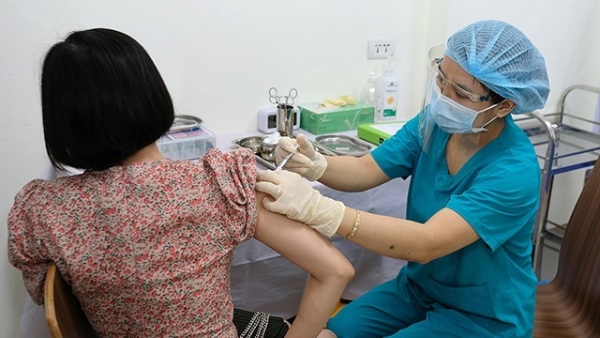 Ho Chi Minh City launches COVID-19 vaccine booster drive