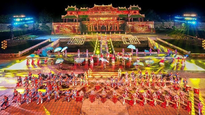 Hue Festival 2022 kicks off with glamor show