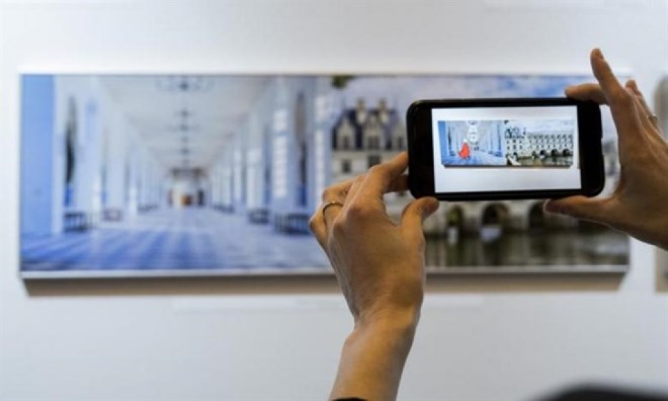 embark on a digital tour through frances famous cultural sites