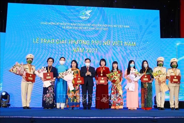 Winners of the Vietnamese Women's Award 2021 (Source: VNA)