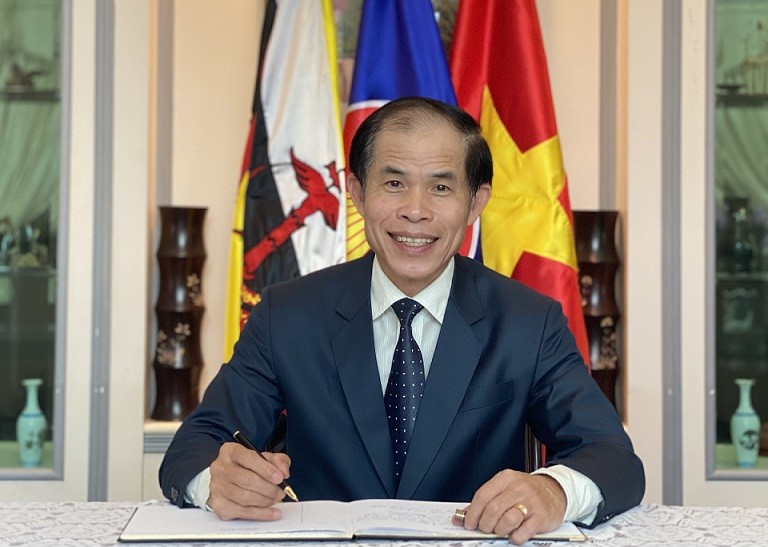 Đại sứ Việt Nam tại Brunei Trần Văn Khoa