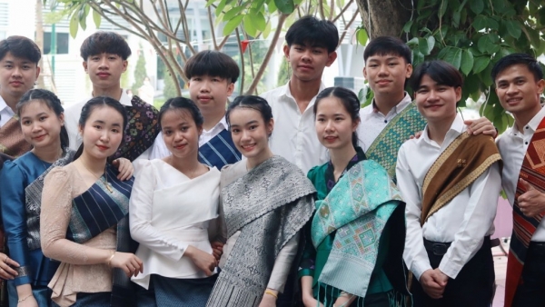 Lao students: In Vietnam we feel like in our own country!