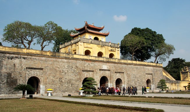 Night tour of Thang Long Imperial Citadel to return in late April
