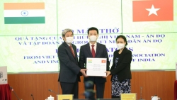 Vietnamese friendship association donates over 100 ventilators to India