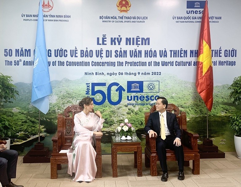 Chủ tịch Ủy ban Quốc gia UNESCO Việt Nam, Thứ trưởng Ngoại giao Hà Kim Ngọc trao đổi làm việc với Tổng Giám đốc UNESCO Audrey Azoulay