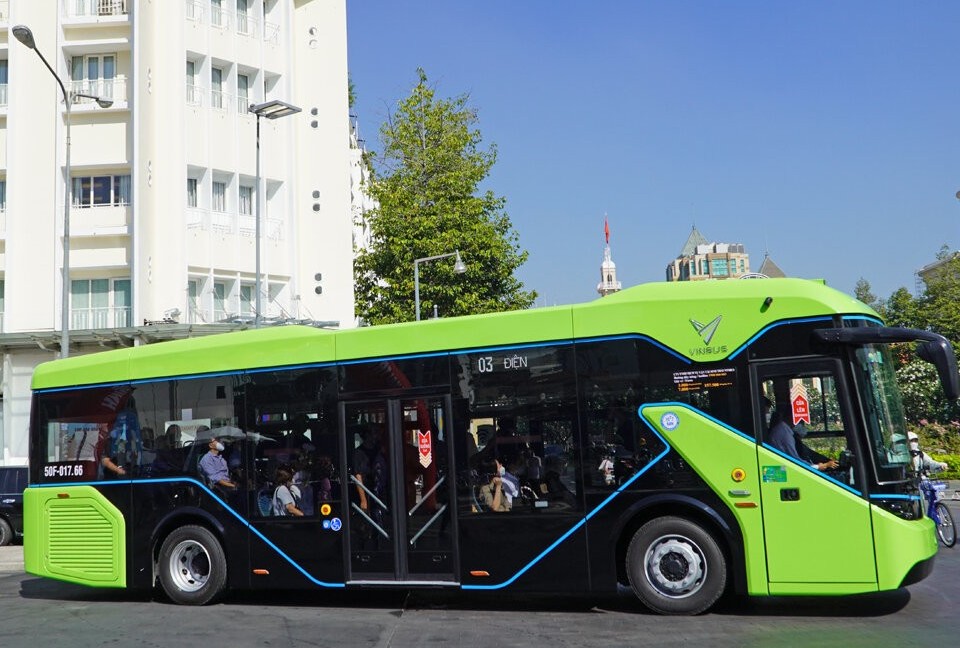 Nearly 890 mln USD needed to fully convert to electric buses in Hanoi