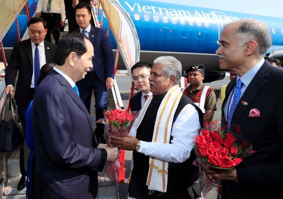 president tran dai quang arrives in new delhi for state visit to india