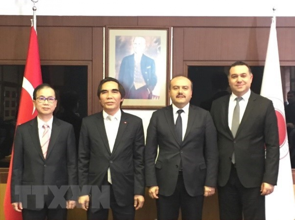 vietnam turkey urged to expand economic cooperation