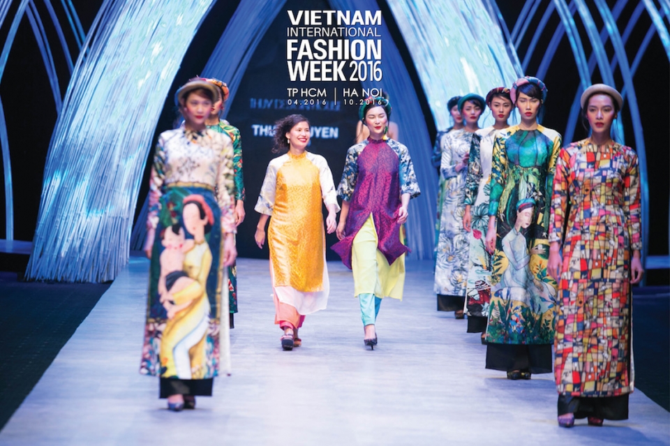 vietnam intl fashion week underway in hcm city