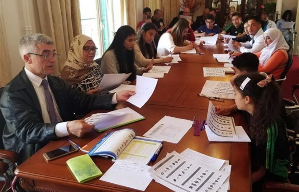 Vietnamese language class opens in Algeria