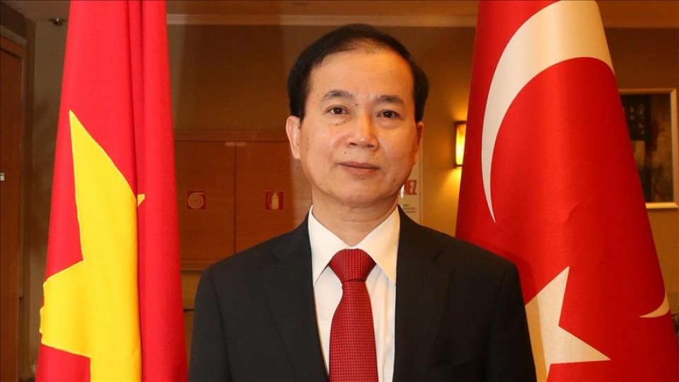 vietnam looks forward to turkish premiers visit