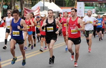 Over 5,000 runners join HCM City International Marathon
