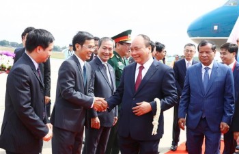 PM Nguyen Xuan Phuc arrives in Cambodia for Mekong-Lancang summit