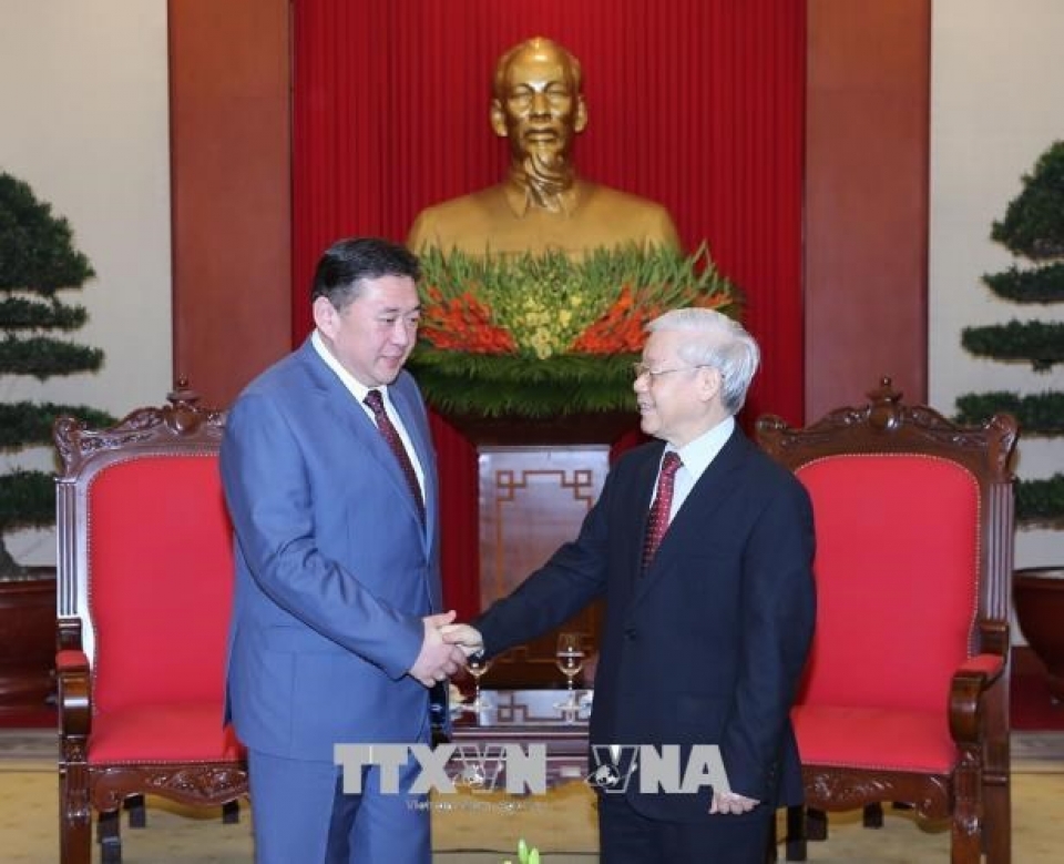 vietnam mongolia urged to strengthen relations