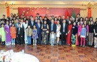 party state leader extends greetings on year of pig