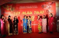 traditional tet rituals re enacted at thang long relic site