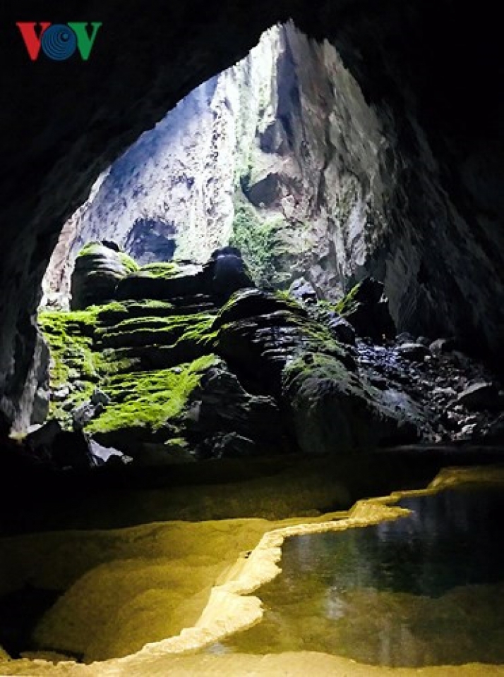 exploring son doong cave in early spring