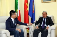 pm wishes italian insurer success in vietnam