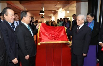 Party chief attends inauguration of Vietnam Culture Centre in France