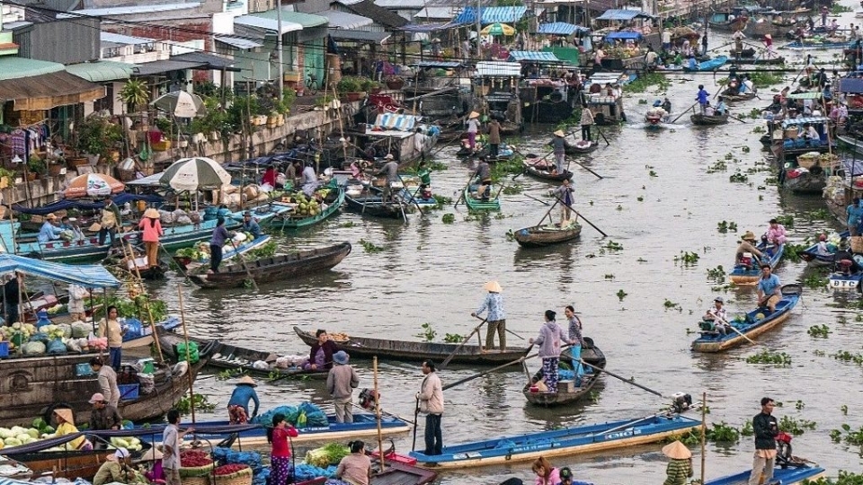 vietnam a corridor connecting mekong subregion