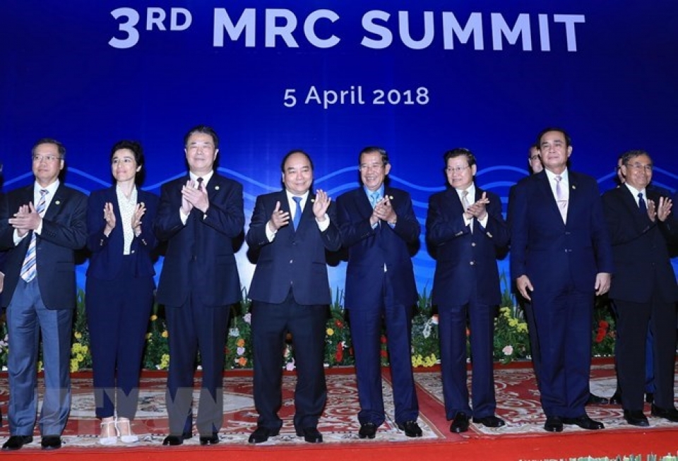 pm attends third mekong river commission summit