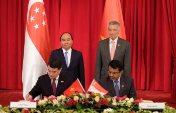 Vietnam, Singapore issue Joint Statement