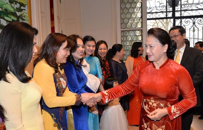 na leader meets vietnamese community in belgium