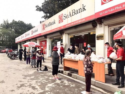 seabank donates 302 more tons of rice to the poor nationwide during the covid 19 pandemic