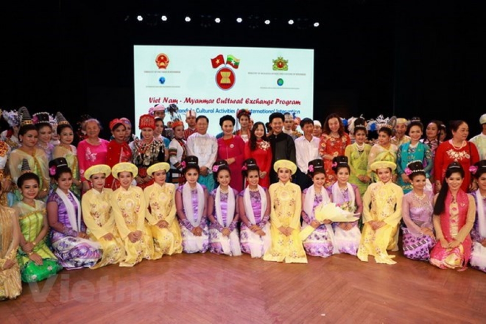 exchange programme tightens vietnam myanmar cultural links
