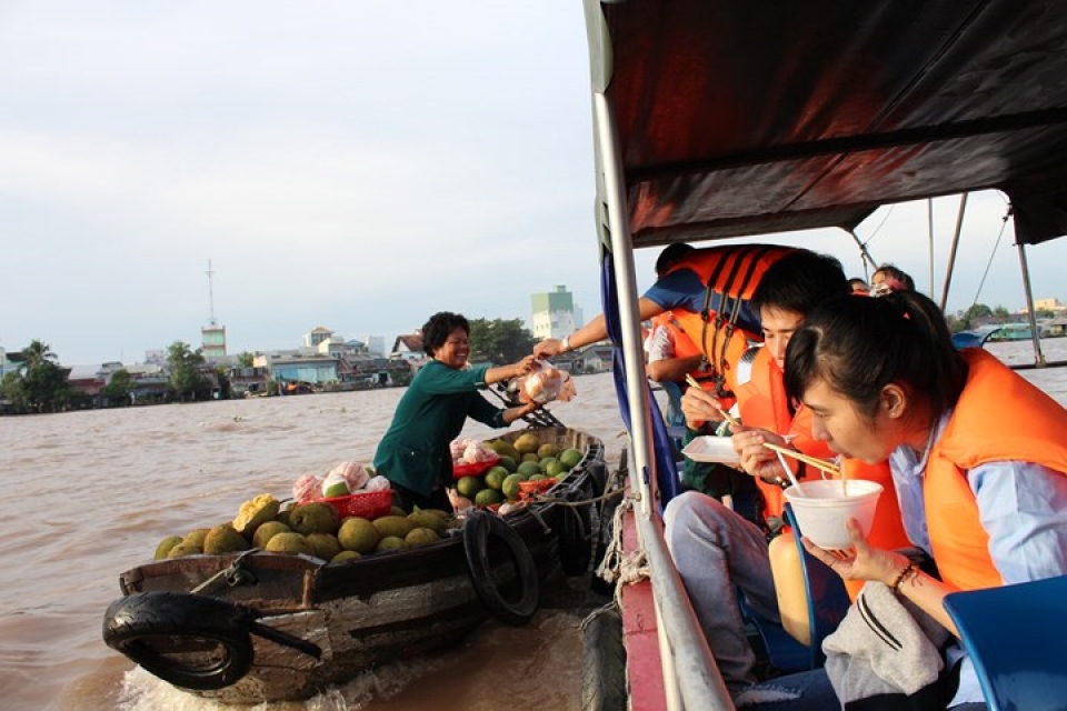 a day out at cai rang floating market in can tho