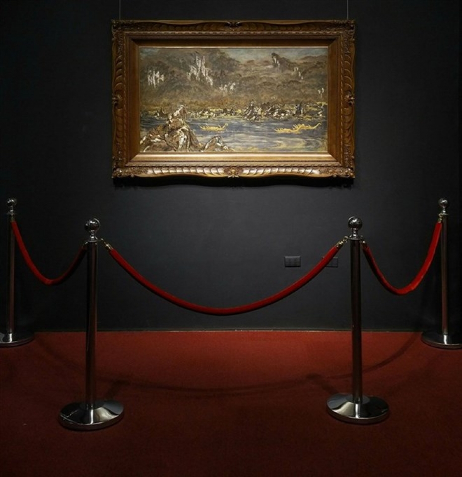 masterpiece lacquer painting auctioned for record 280000 usd