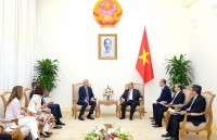 pm visits intl science and education centre in binh dinh