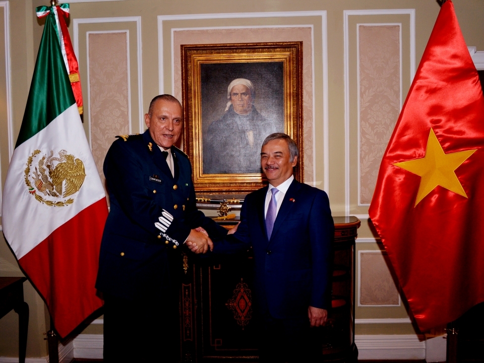 mexican defence chief receives new vietnamese ambassador