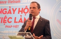 vietnam france cooperate in e government building